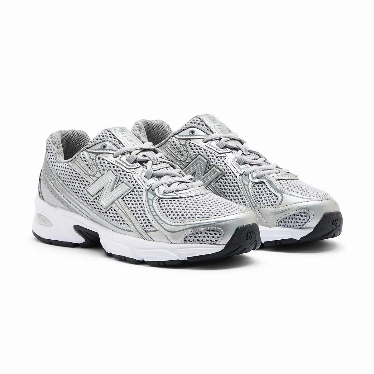 740 'Castle Rock Slate Gray'