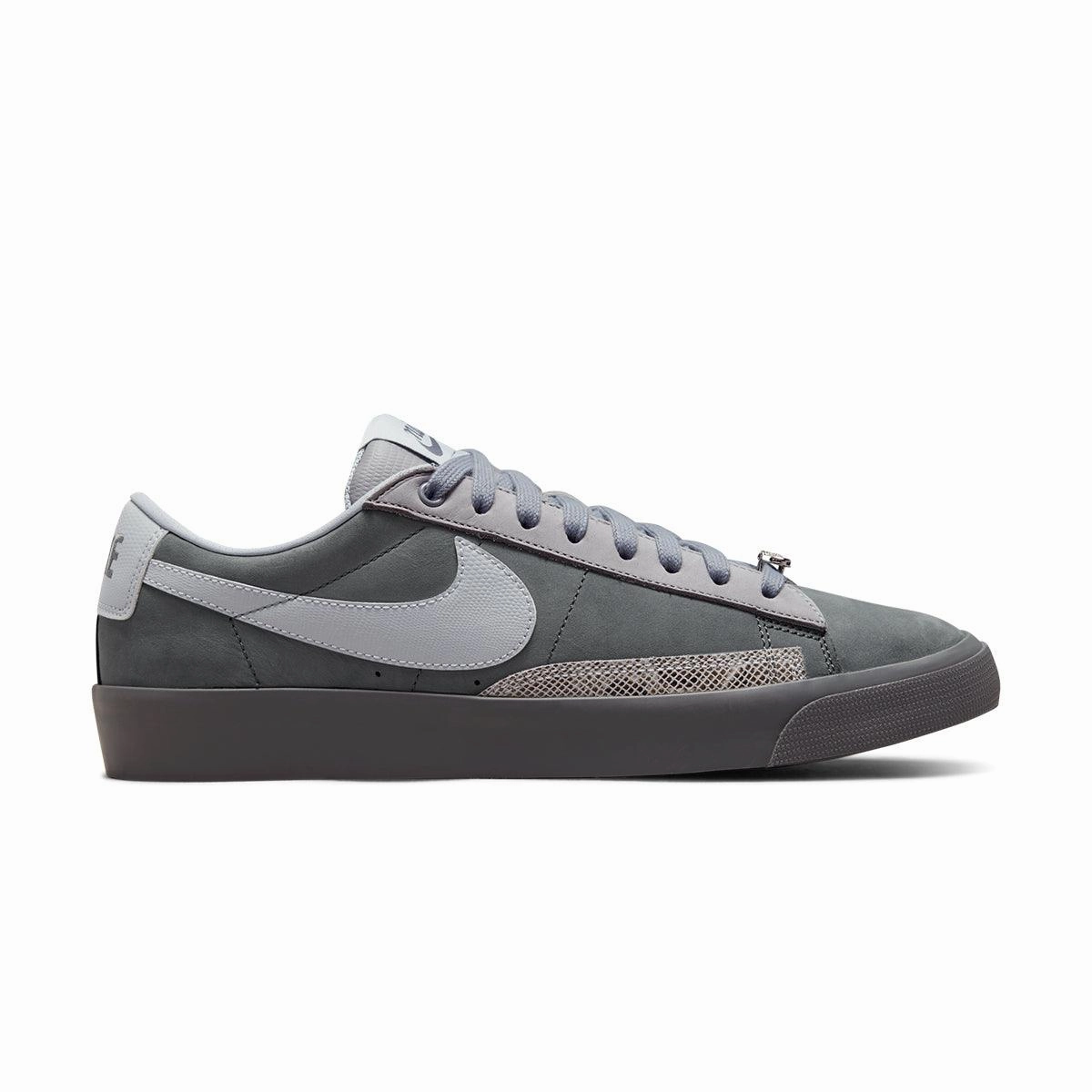 '  FPAR SB Zoom Blazer Low 'Cool Grey' Fashion Shoes for Women