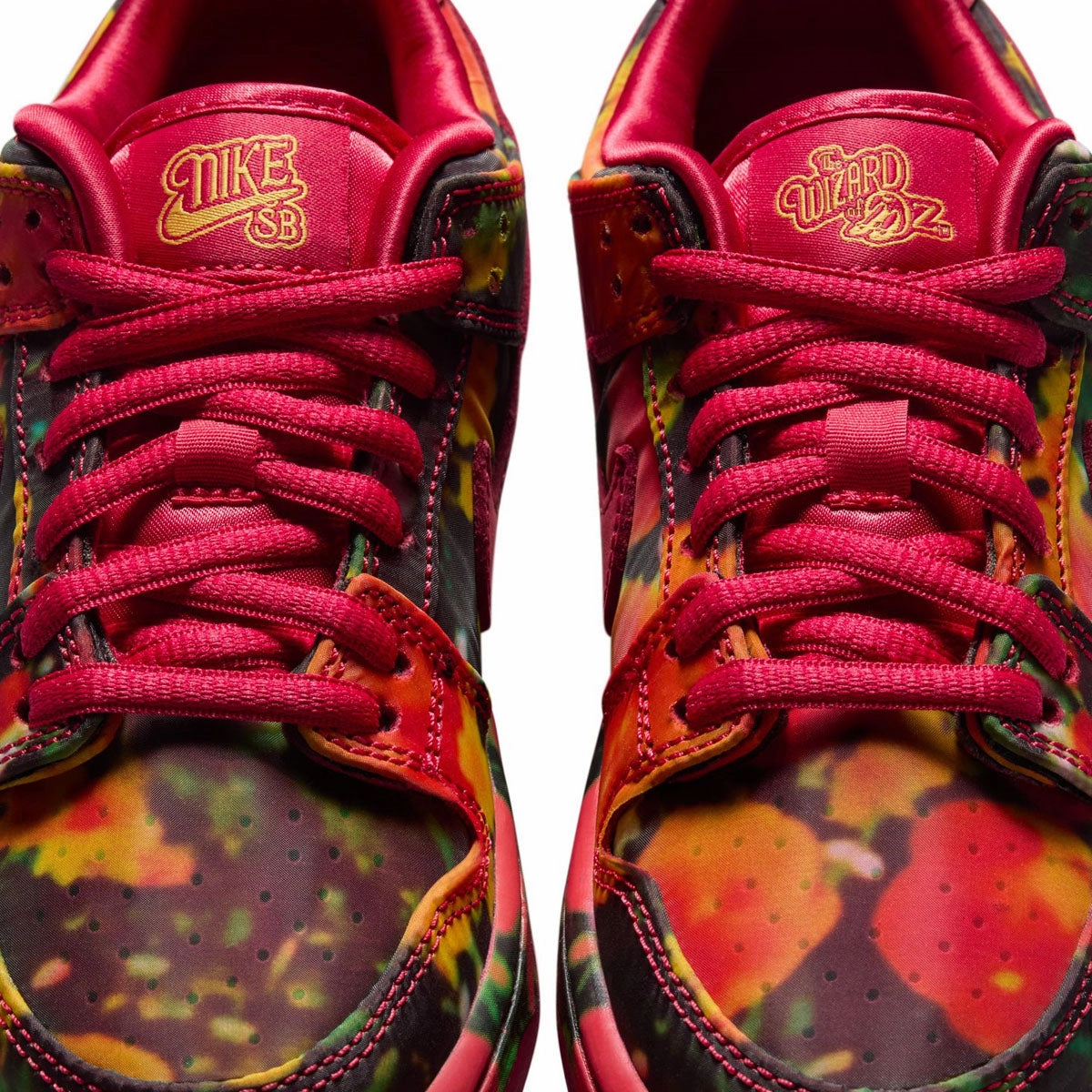 '  Wizard of Oz Kids SB Dunk Low Pro 'Poppy Fields'