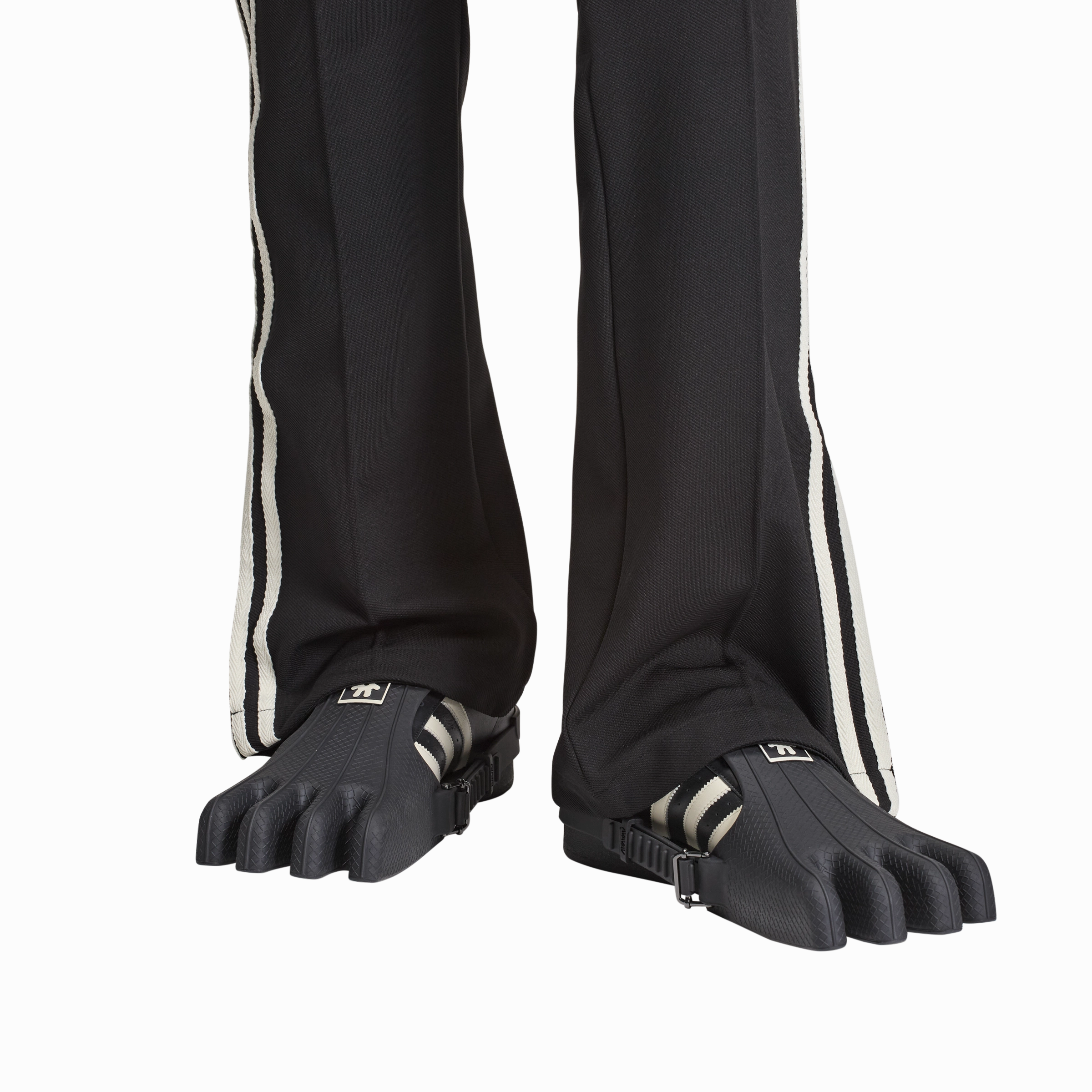   Avavav Superfinger Superstar Core Black Cream