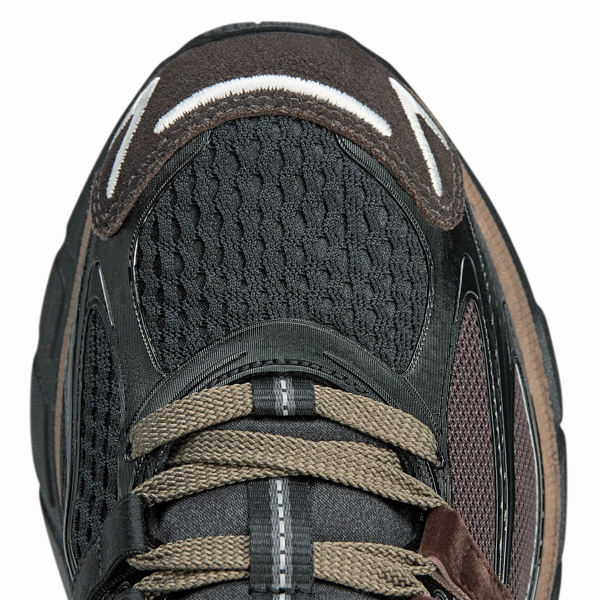   Song For The Mute AdiStar Cushion 'Black Dark Brown'