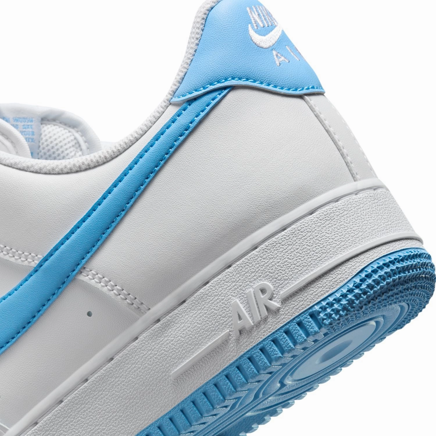 Air Force 1 07 'White University Blue'