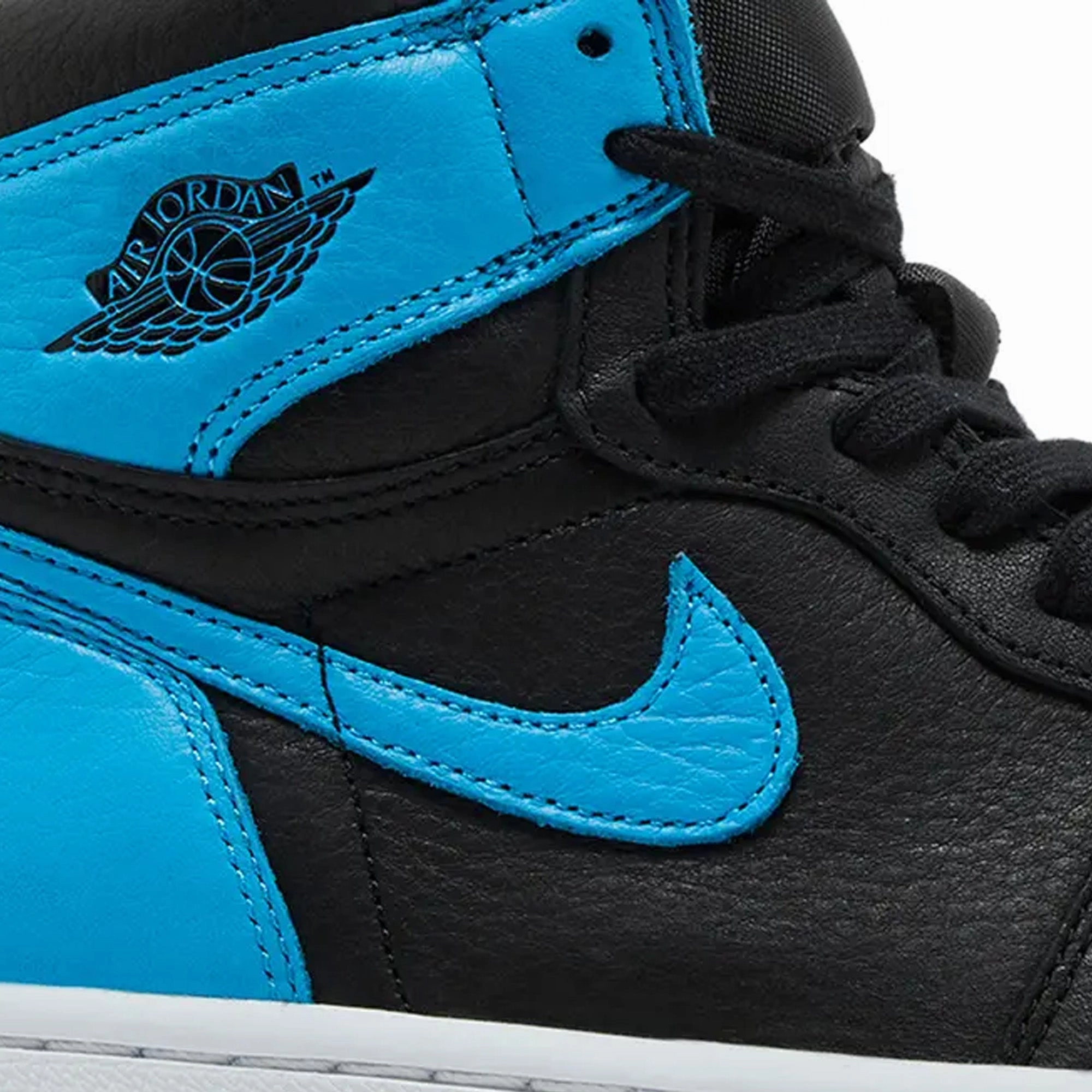 Air Jordan 1 'Chicago to UNC' W