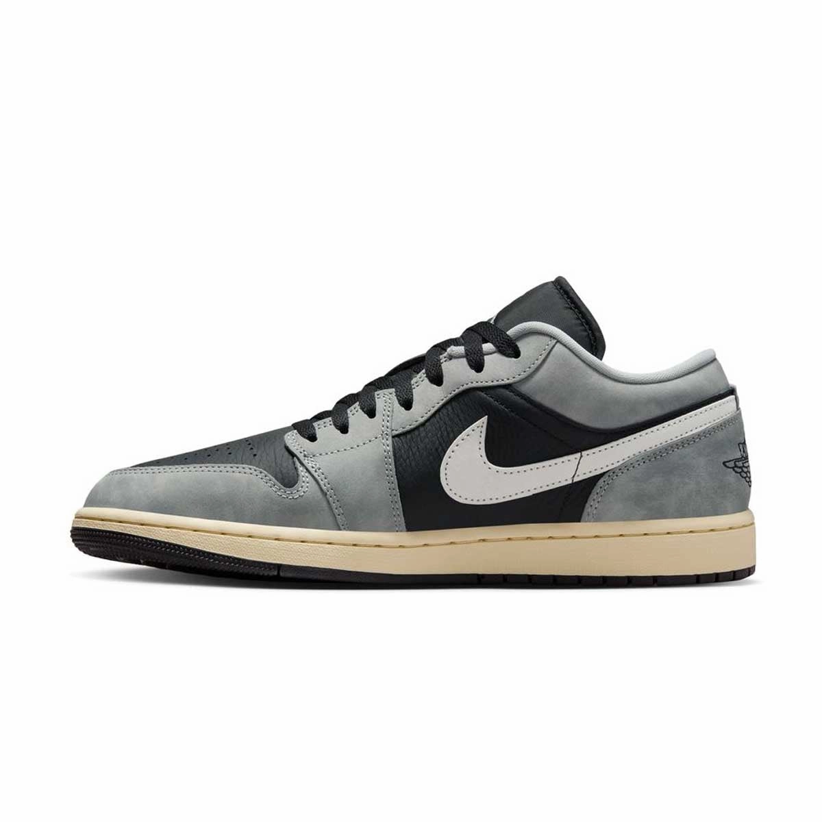 Air Jordan 1 Low SE 'Light Smoke Grey'