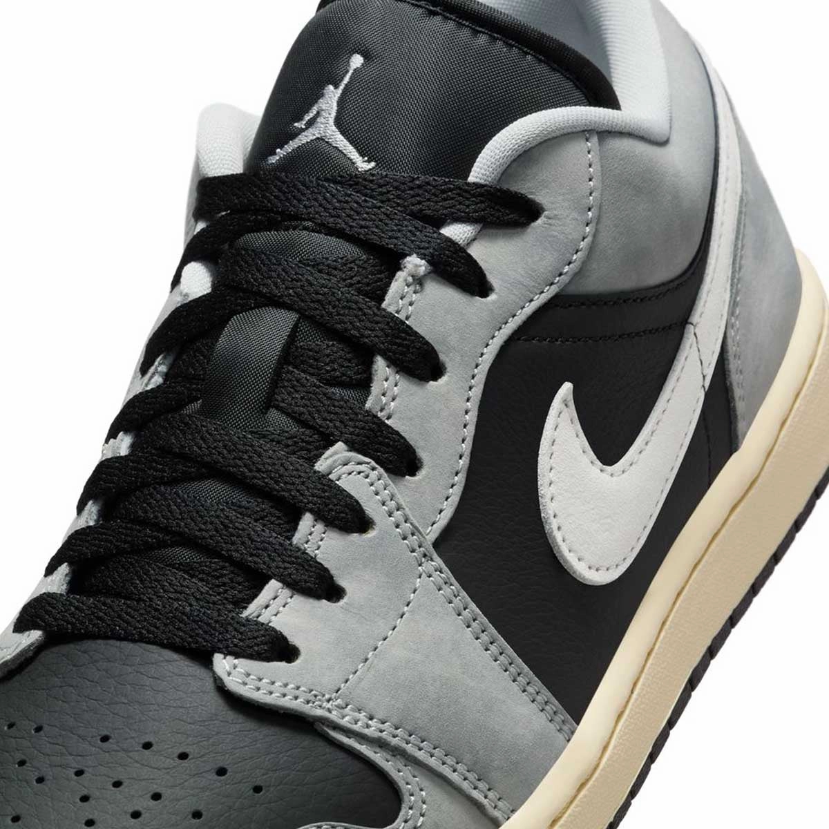 Air Jordan 1 Low SE 'Light Smoke Grey'