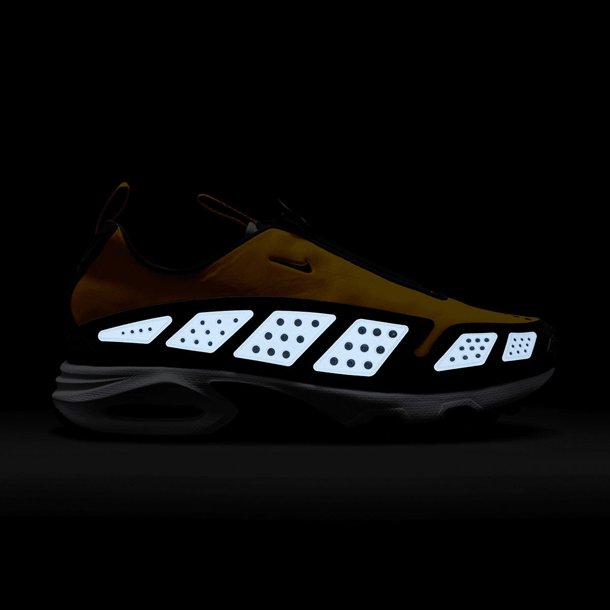 Air Max SNDR 'Canyon Gold Deep Ocean'