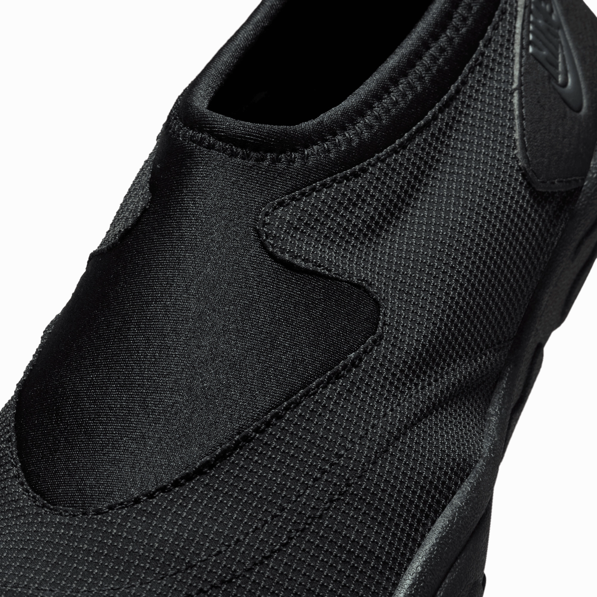 Aqua Turf 'Black'