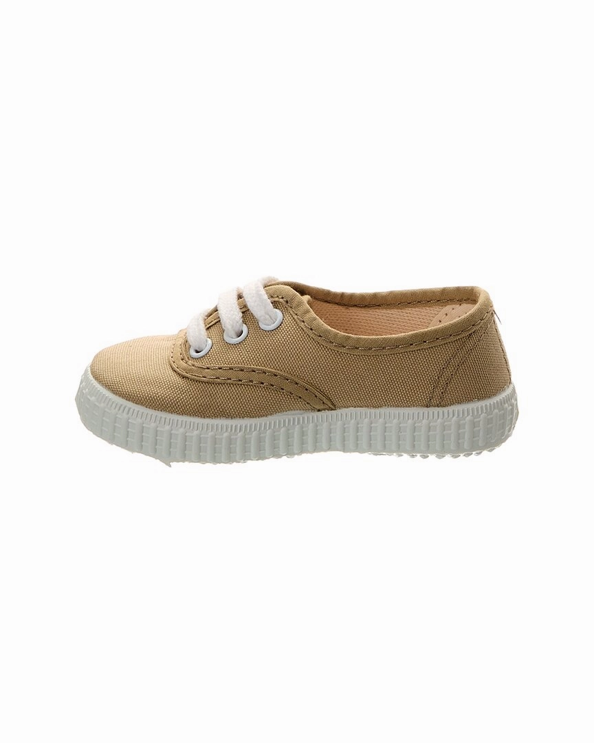 Cienta Canvas Sneaker