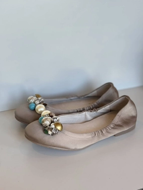 Cluster Ballet Flat In Beige Womens Flats special deals