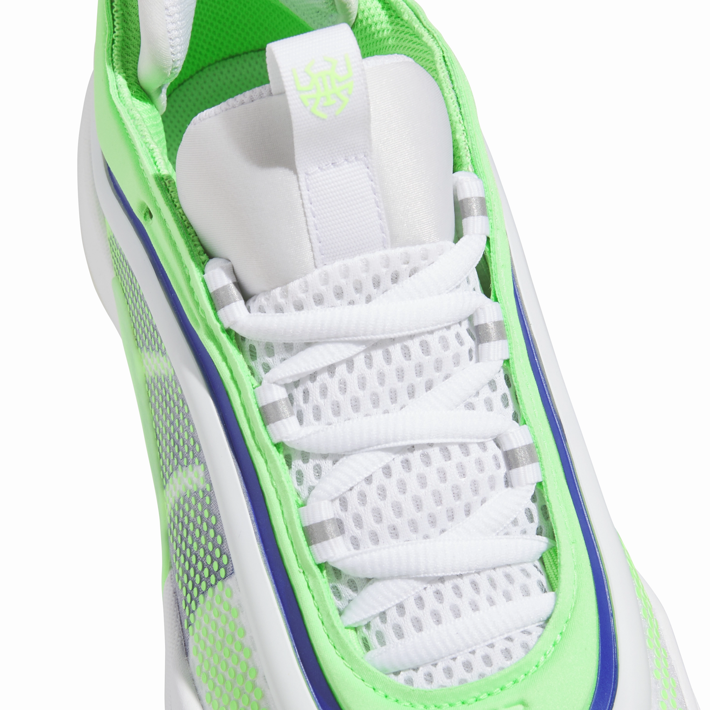 D.O.N. Issue 6 'Cloud White Scream Green Lucid Blue'