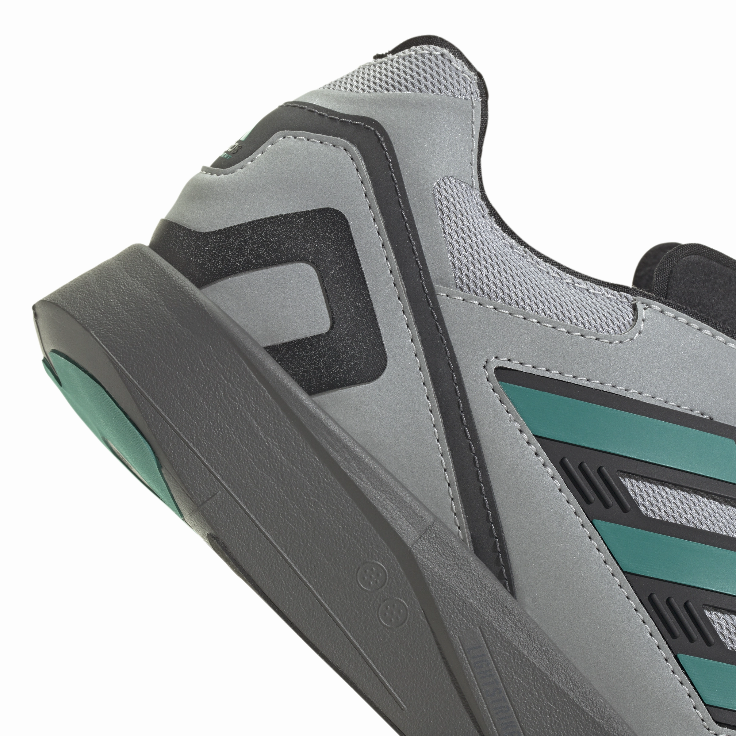 Equipment Takumi SE 'Silver Metallic EQT Green'