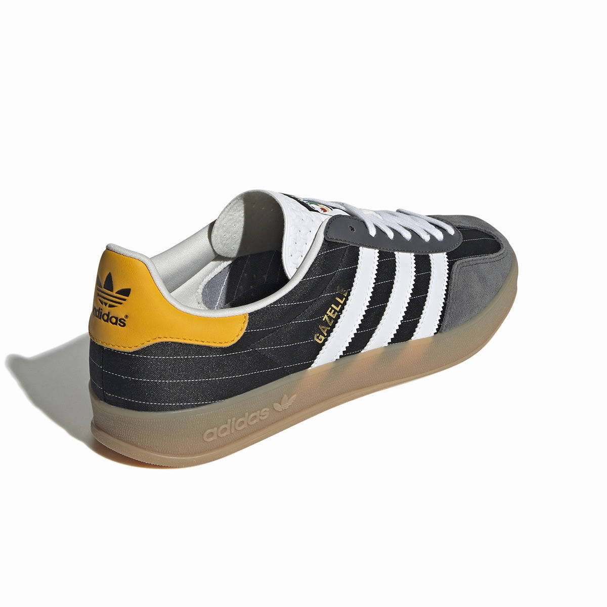 Gazelle Indoor 'Black White'
