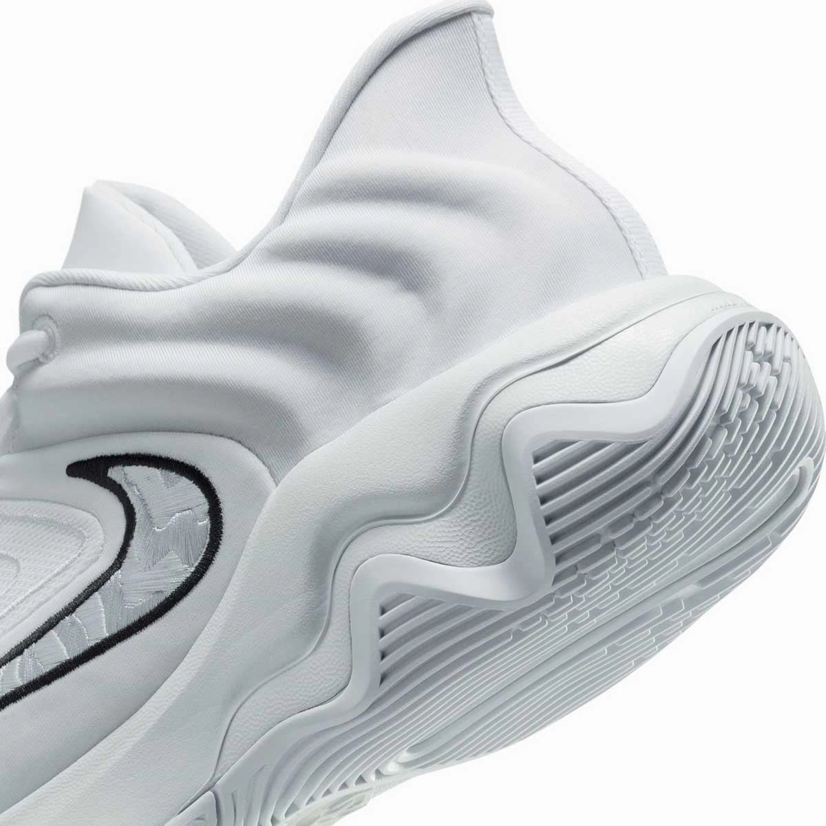 Giannis Immortality 4 EP 'Triple White'