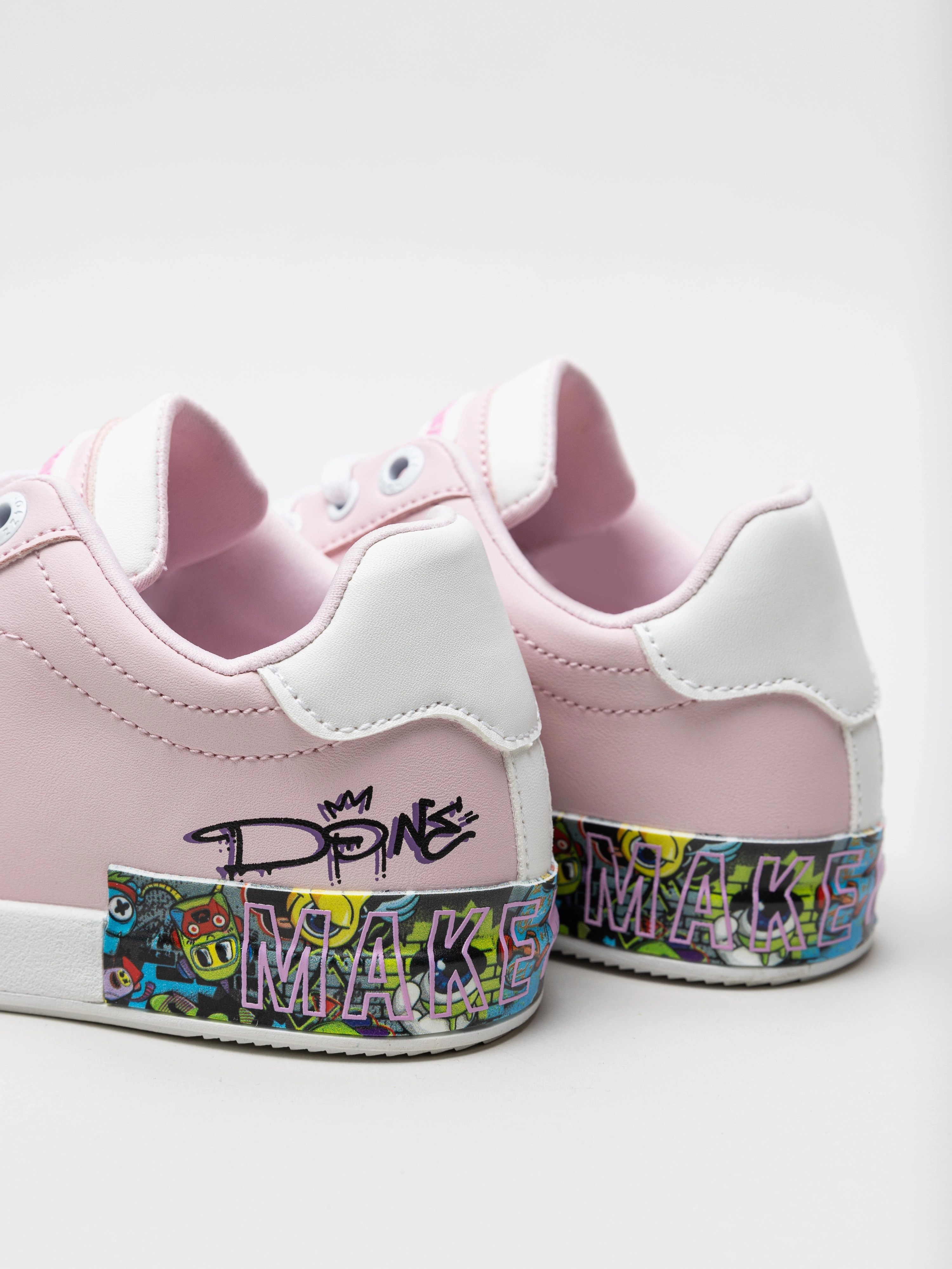 Girls Low Top Sneaker