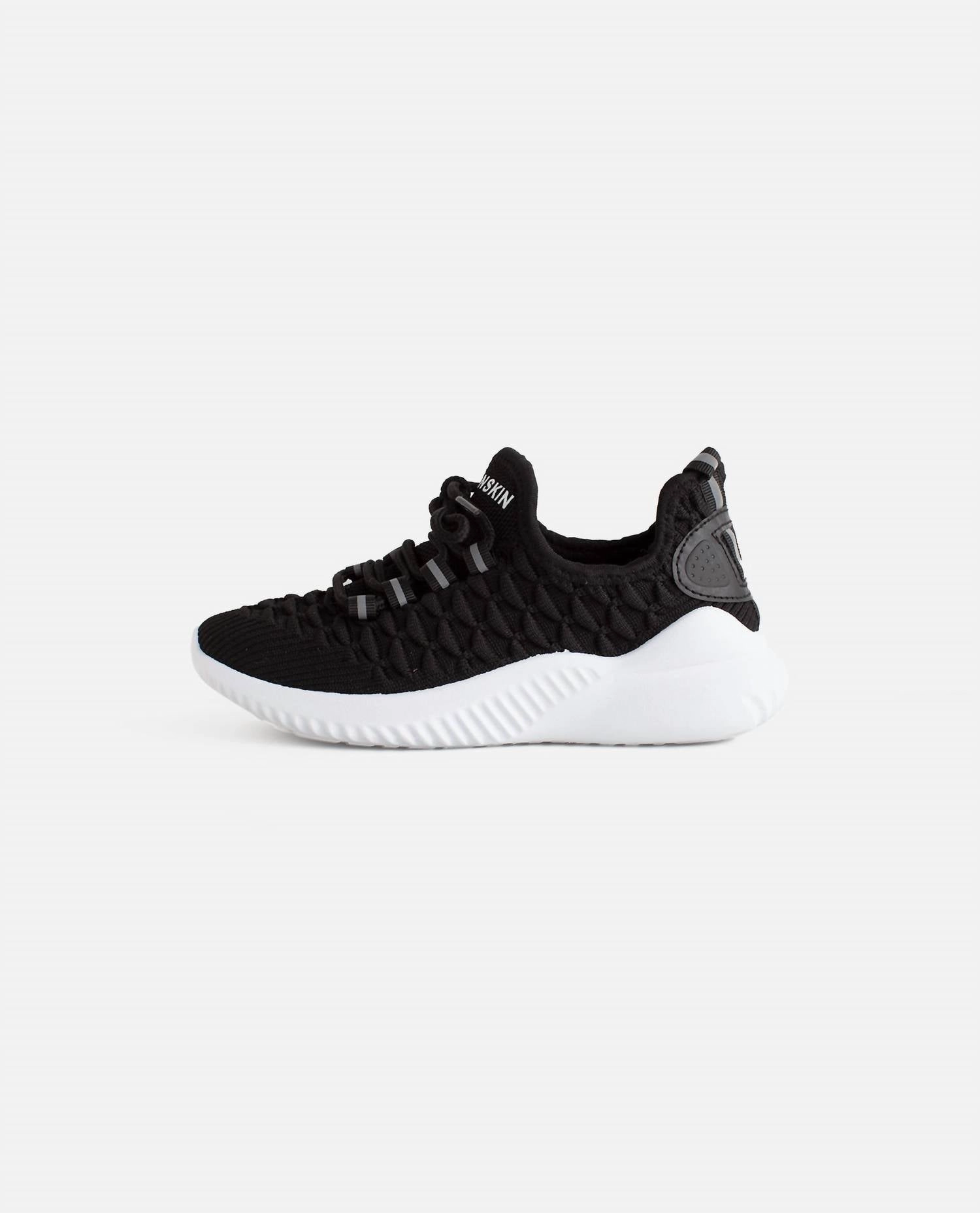 Girls Stunt Lace Up Sneaker In Black