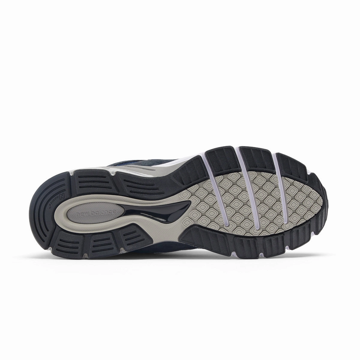 in USA 990v4 'Navy Silver'