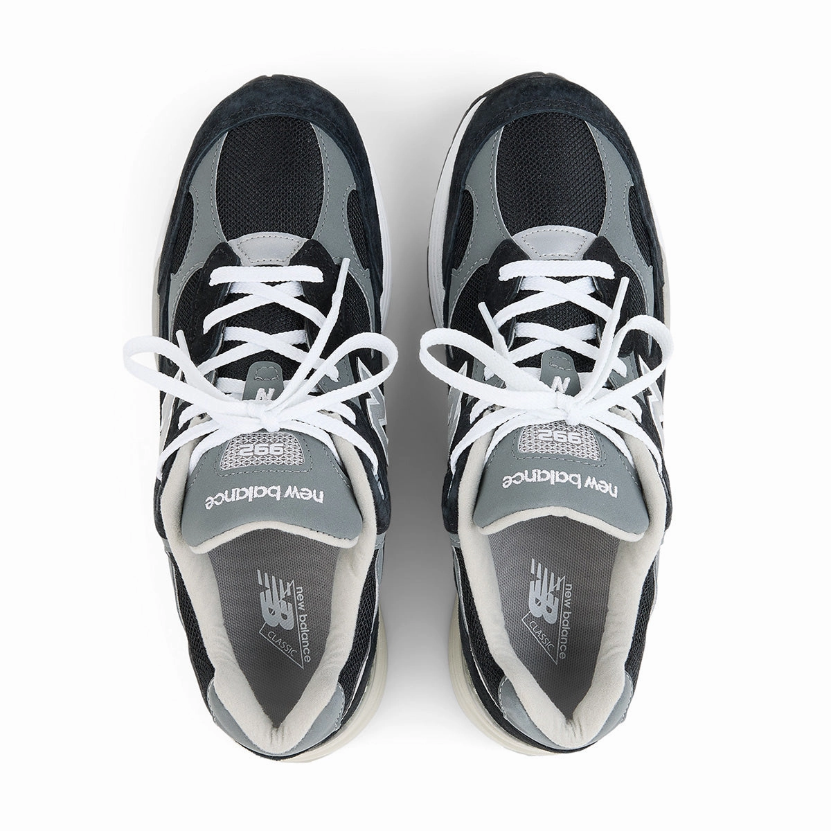 in USA 992 'Black'