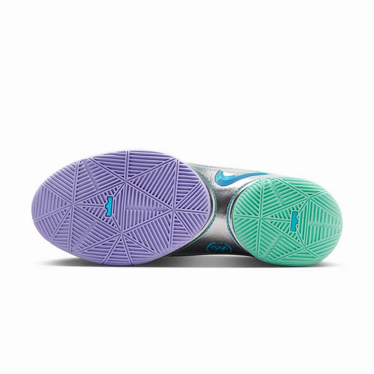 LeBron XXII 'Currency' EP 'White Green Glow'