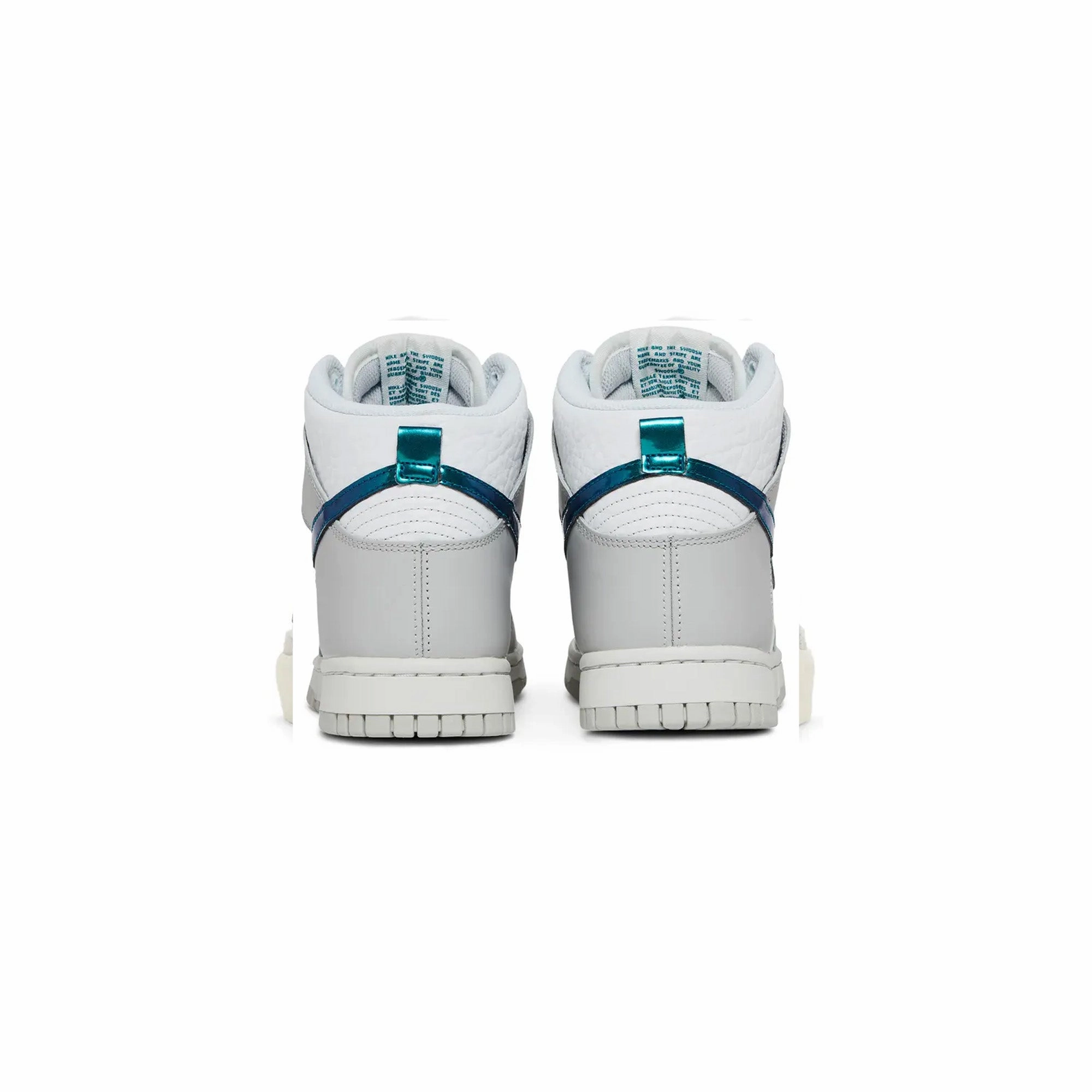 Nike Dunk High 'FLS' W (2022)