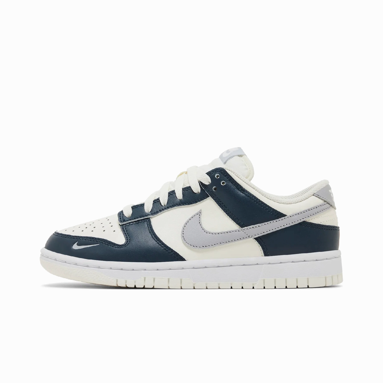 Nike Dunk Low Armoury Navy (Women's) Sneakers online with deals
