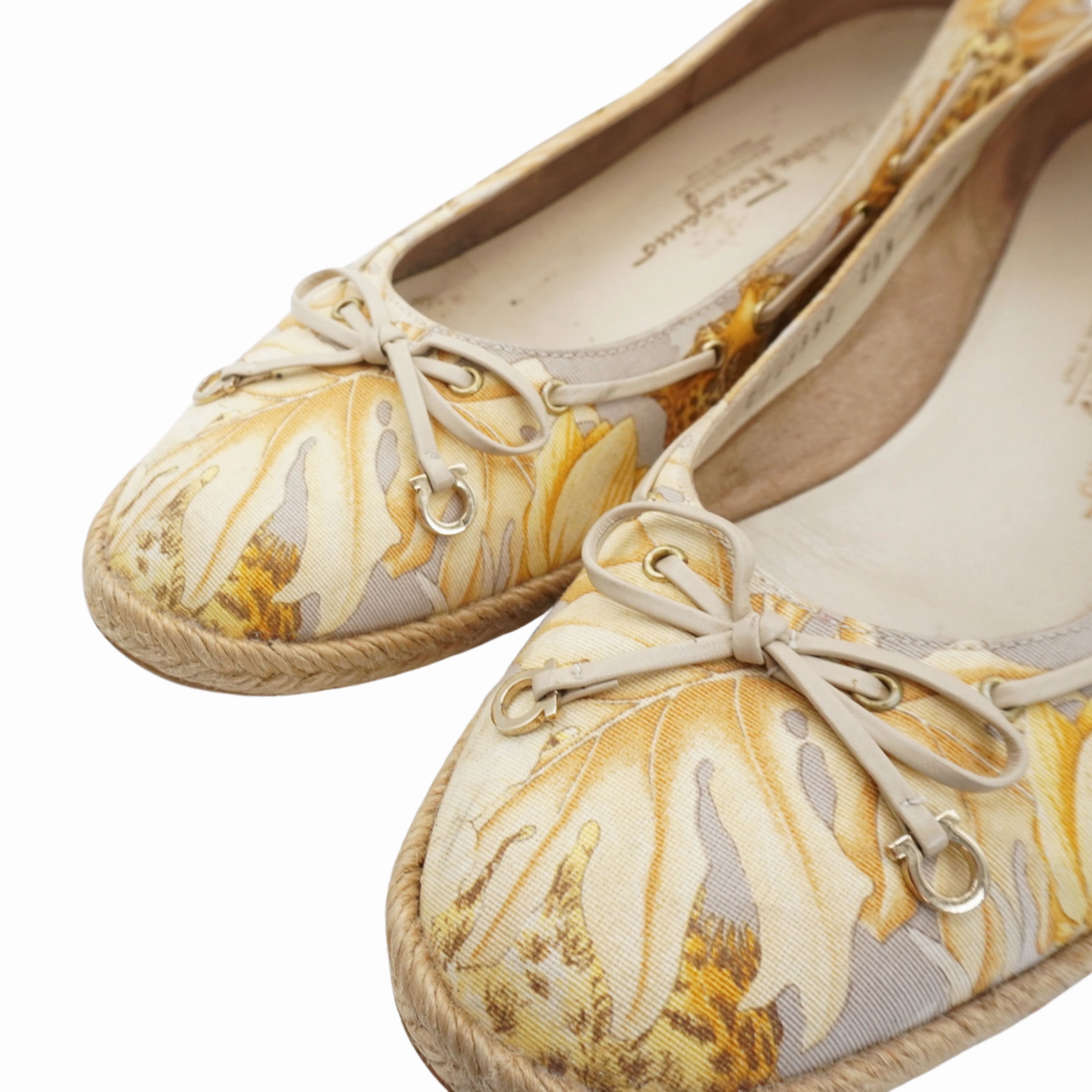Salvatore Ferragamo Espadrille Flats - Women's 9