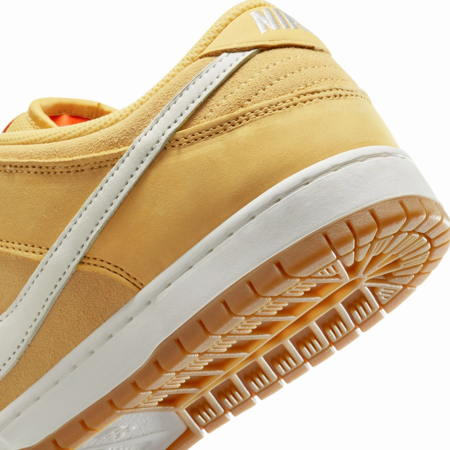 SB Dunk Low Pro 'Saturn Gold'
