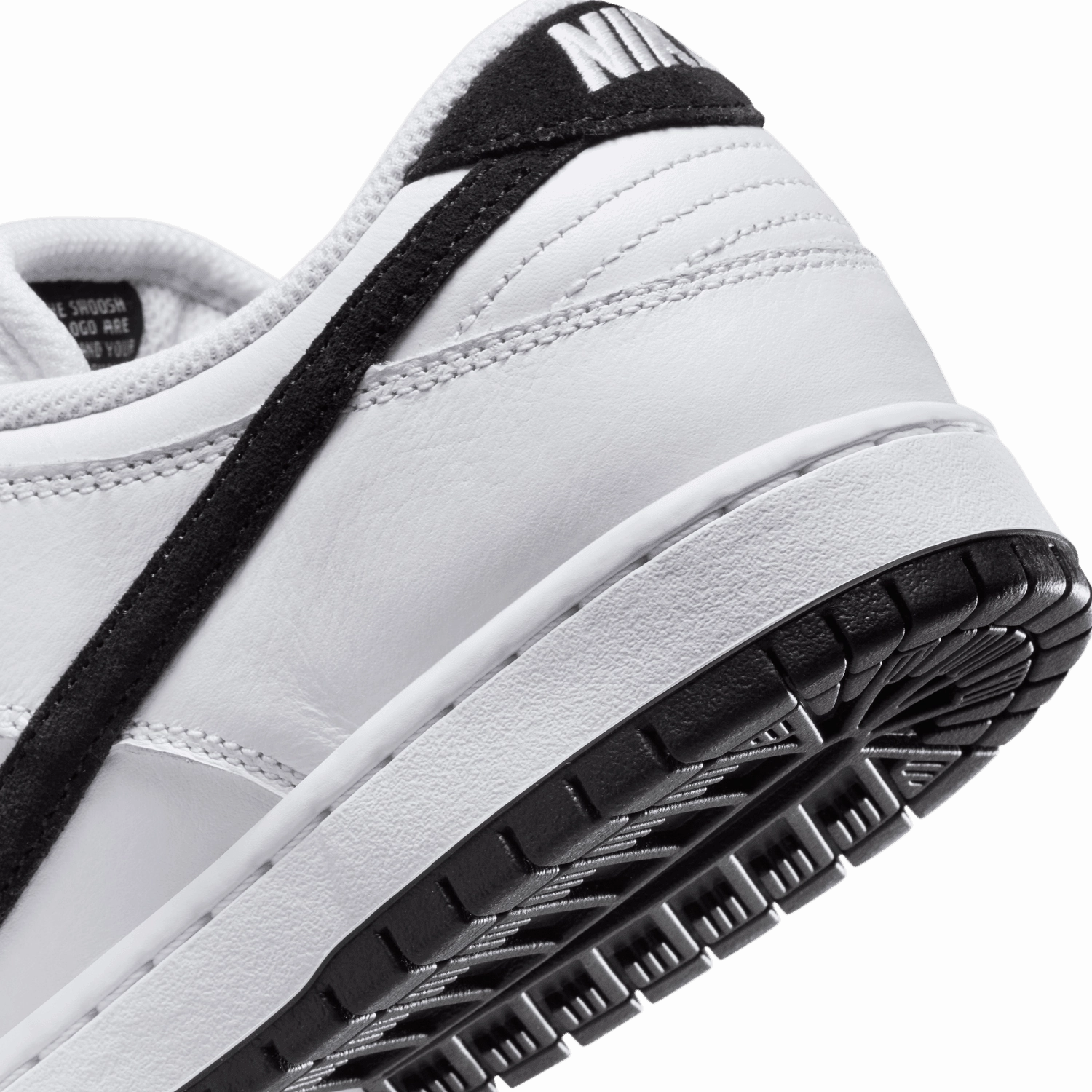 SB Dunk Low Pro 'White Black'