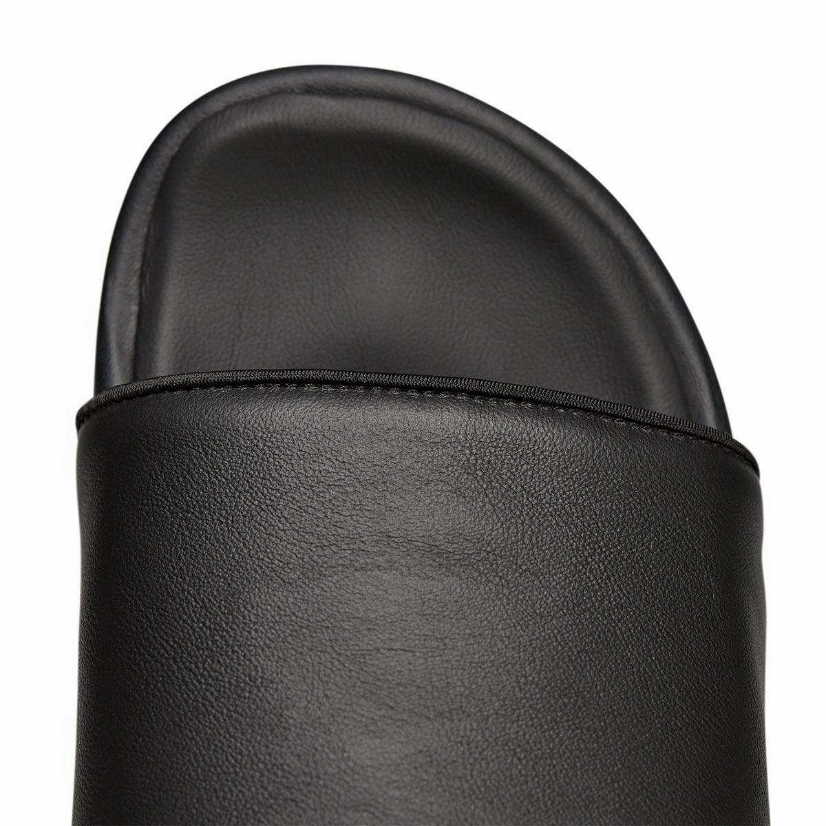 Slides 'Black'