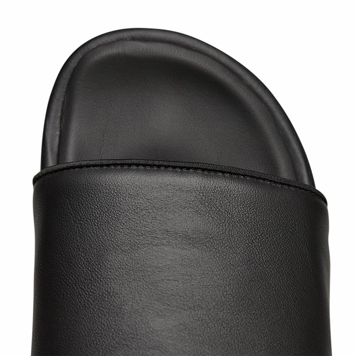Slides 'Black'