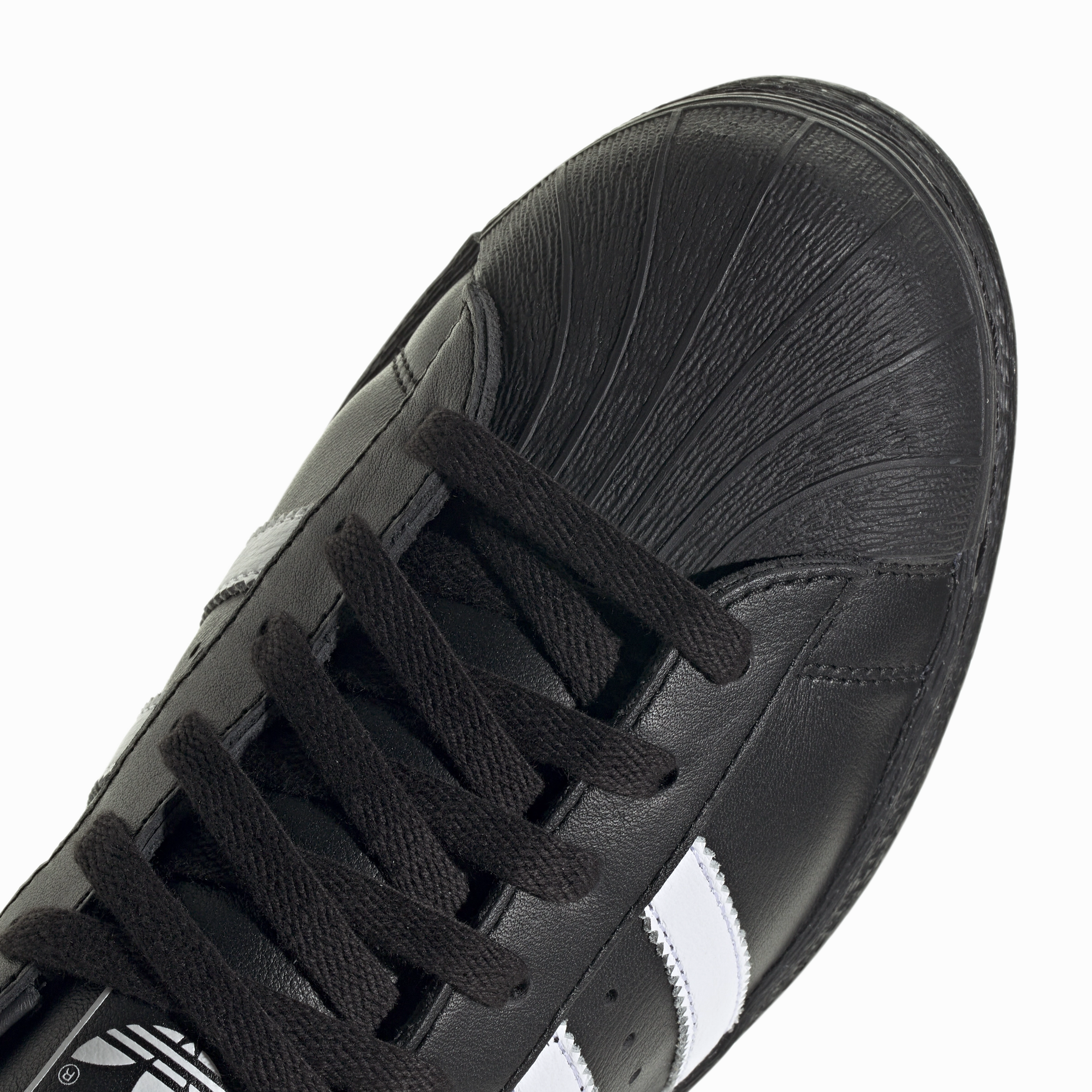 Superstar 82 'Core Black'