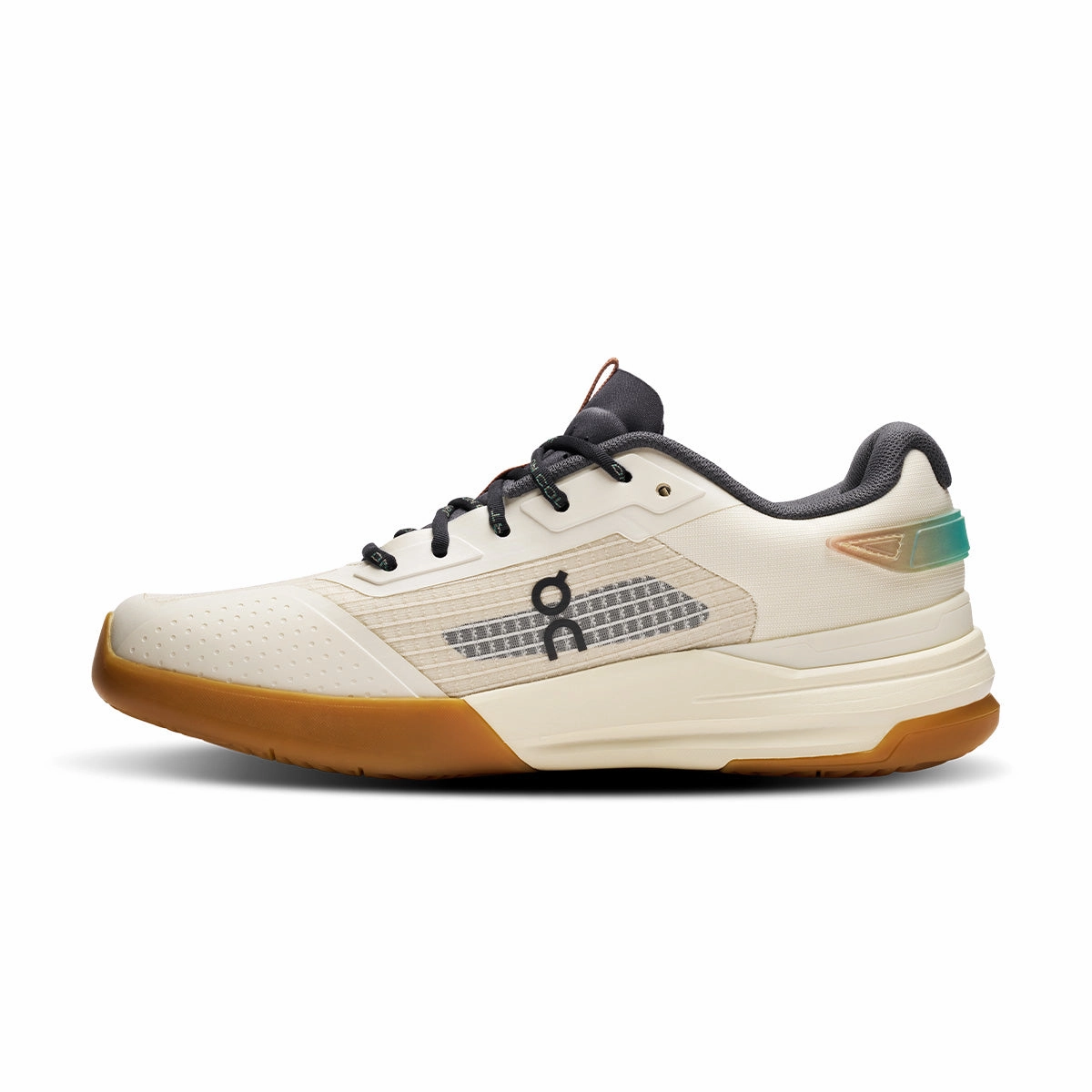 The Roger Advantage Z5 'Cream Almond'
