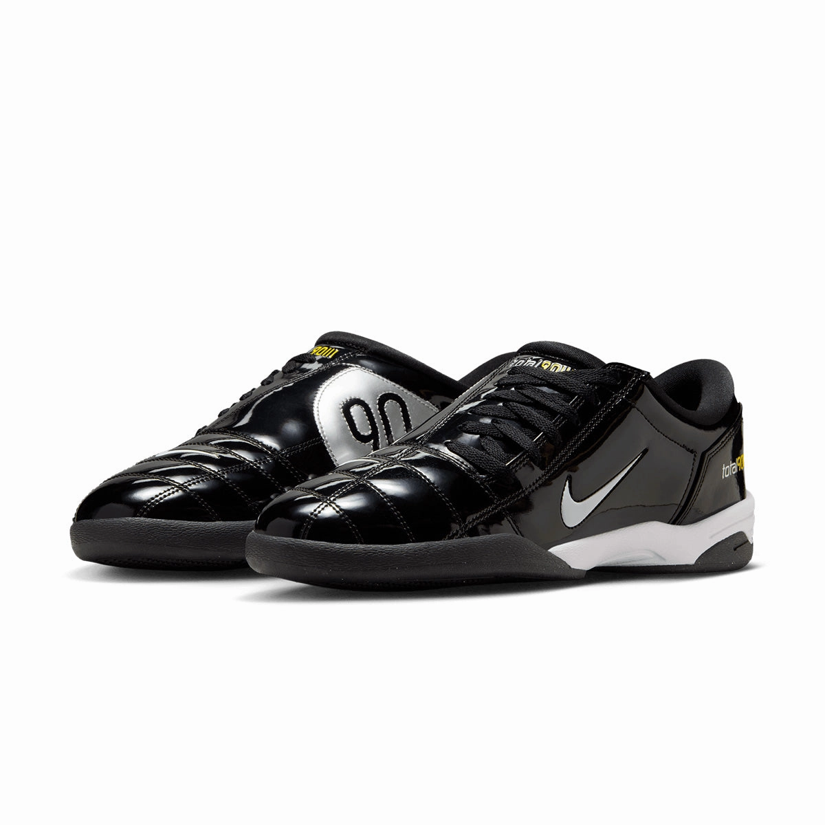 Total 90 III 'Black White'