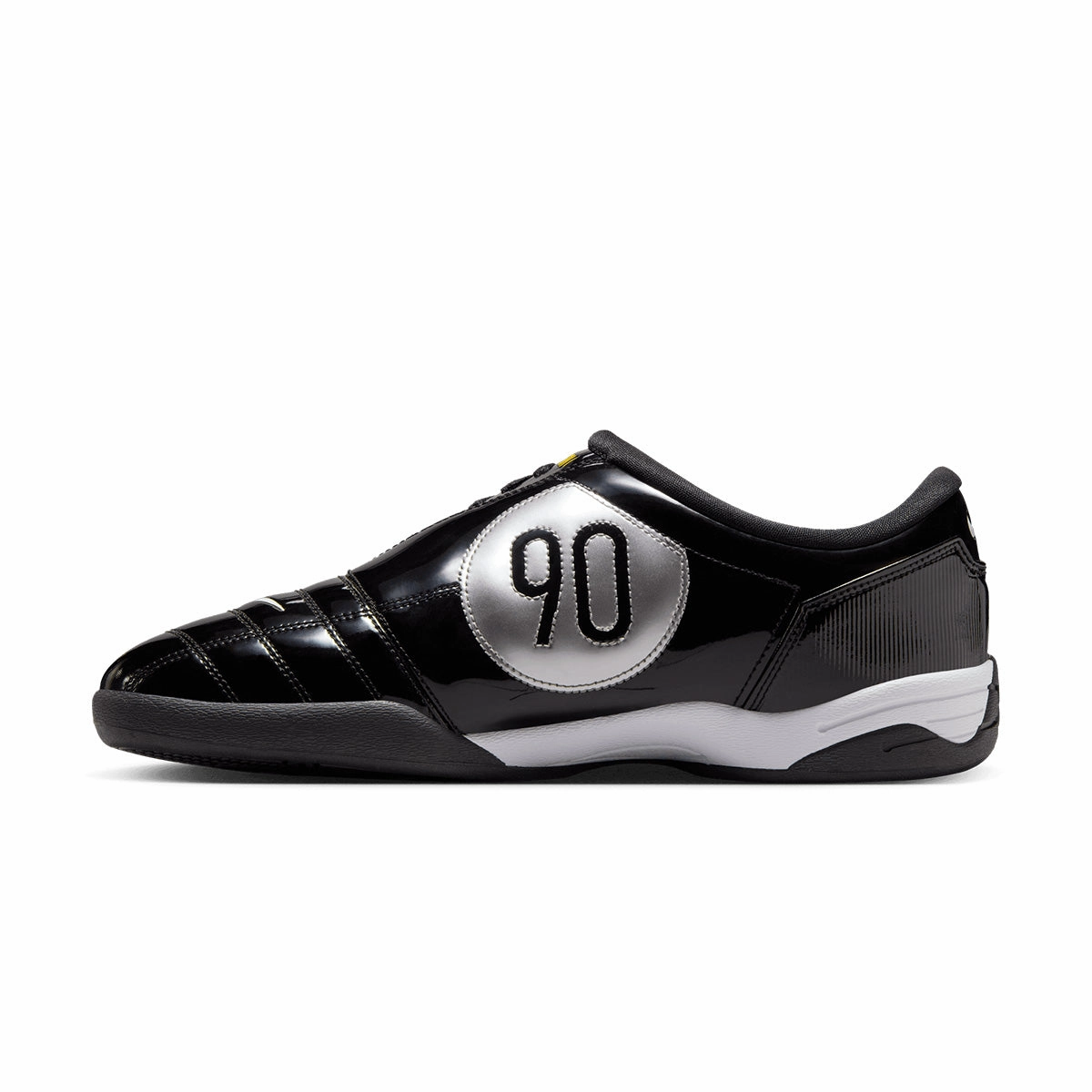 Total 90 III 'Black White'