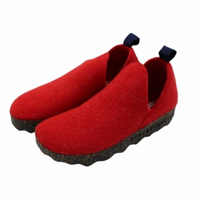 Unisex City Slip-On Shoe In Red Trendy Flats for Women