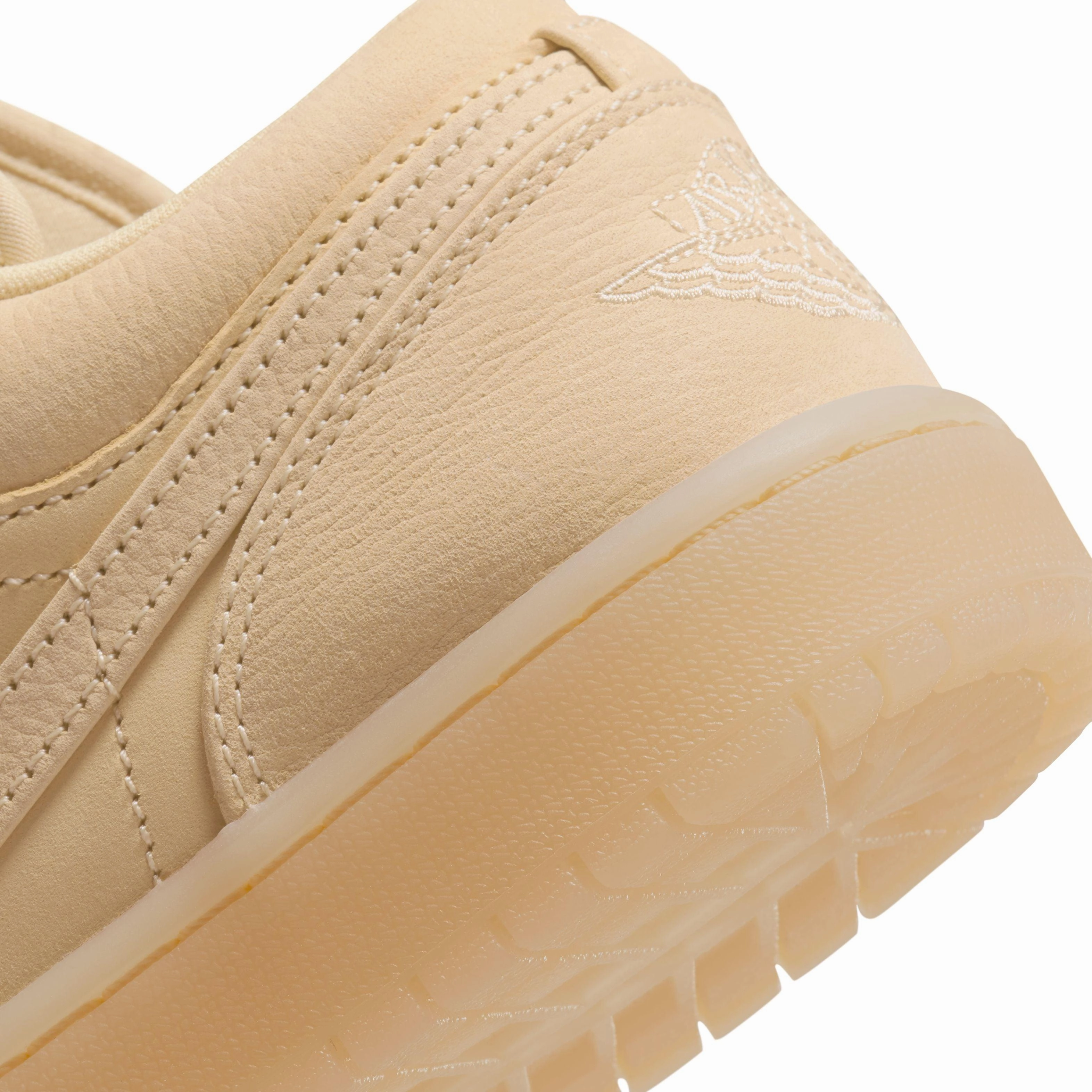 Wmns Air Jordan 1 Low SE Pale Vanilla