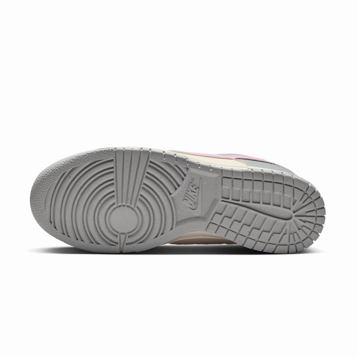 Wmns Dunk Low Next Nature 'Light Smoke Grey'