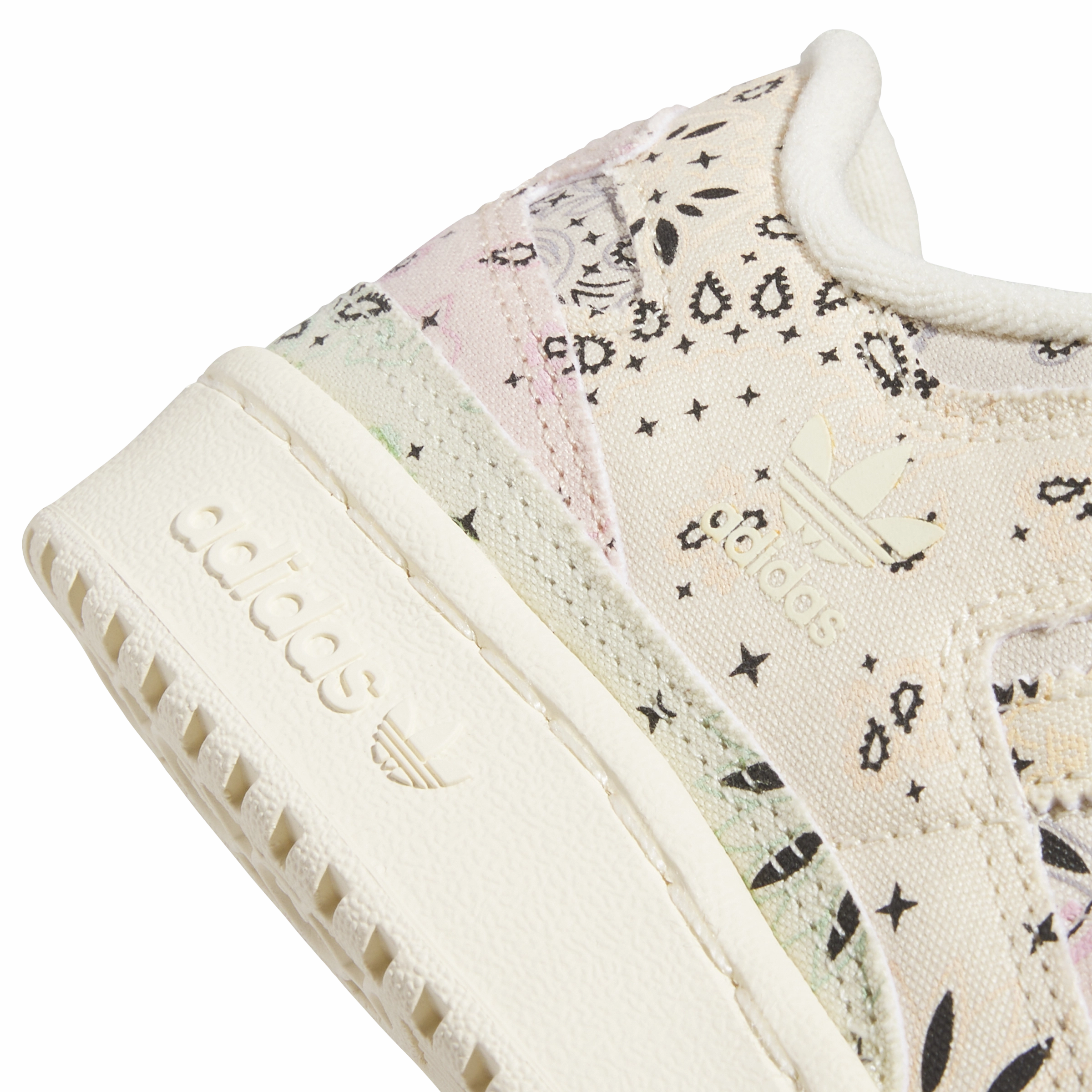 Wmns Forum 84 Low CL 'Paisley Warm Vanilla'