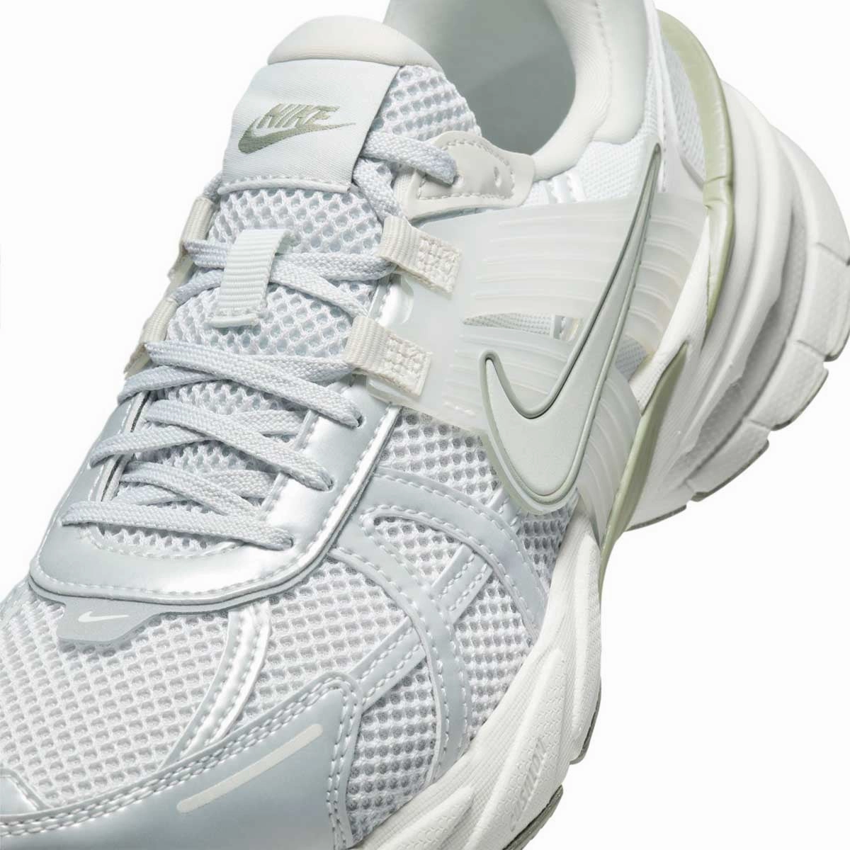 Wmns V2K Run 'Photon Dust Light Silver'