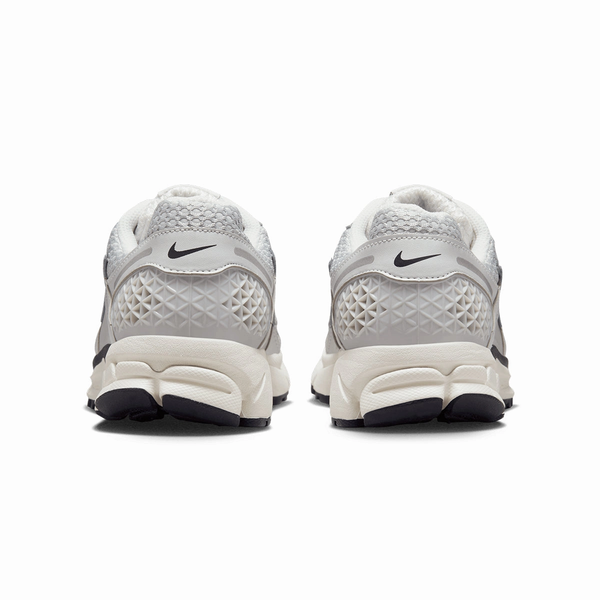Wmns Zoom Vomero 5 'Photon Dust Metallic Silver'
