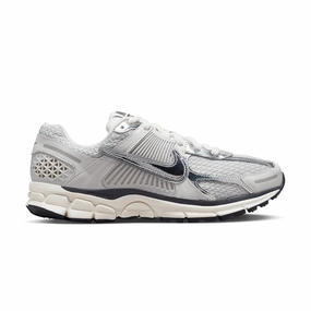 Wmns Zoom Vomero 5 'Photon Dust Metallic Silver' Fashion Shoes for Women