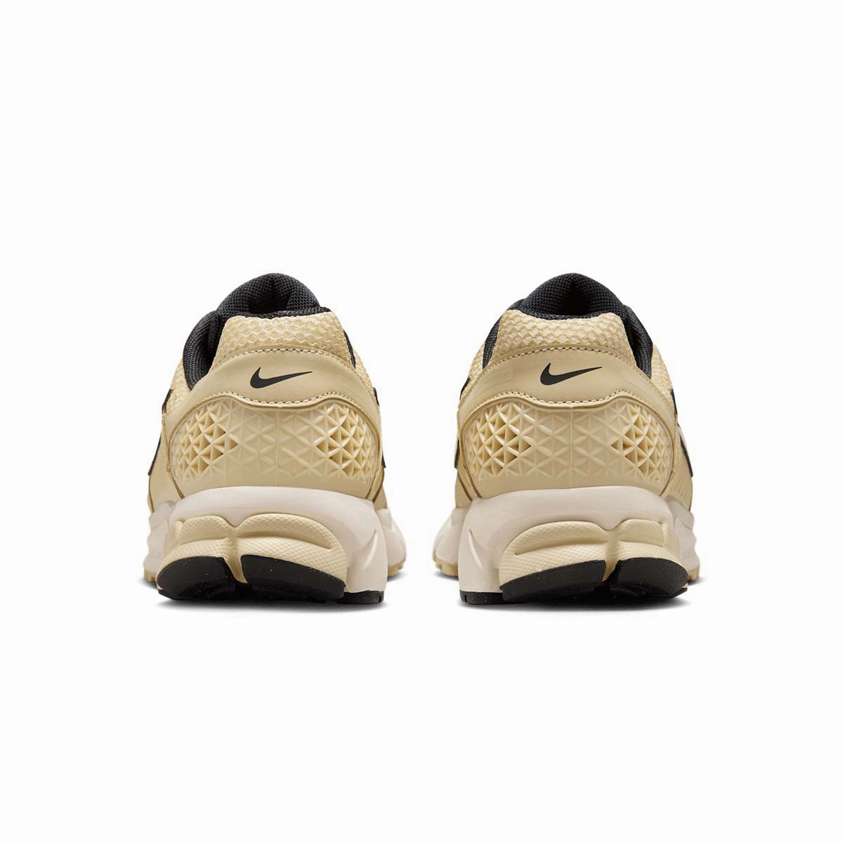 Wmns Zoom Vomero 5 'Sand'