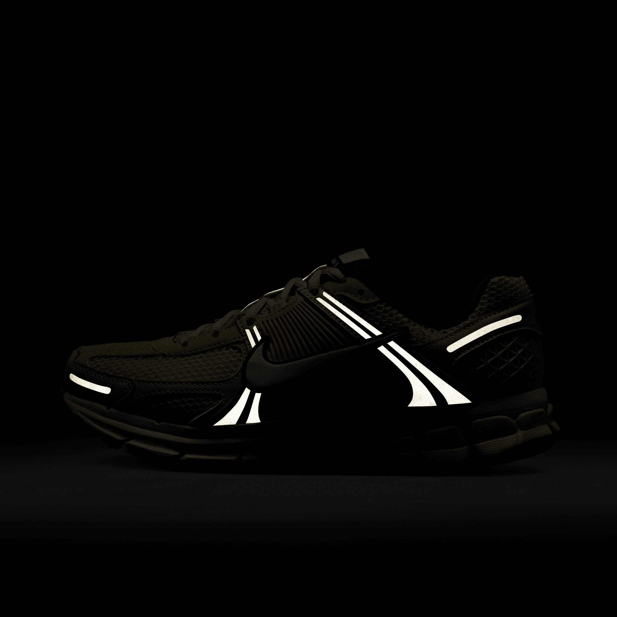 Wmns Zoom Vomero 5 'Sand'