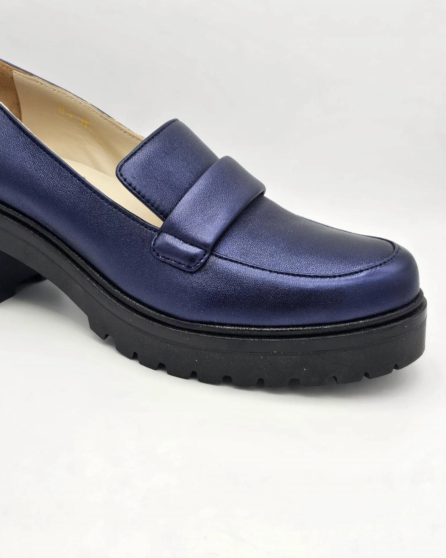 Women' S Tigre Loafer In Purple