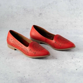 Women's Brandy Flat Shoes In Red Comfy Women Flats under $50