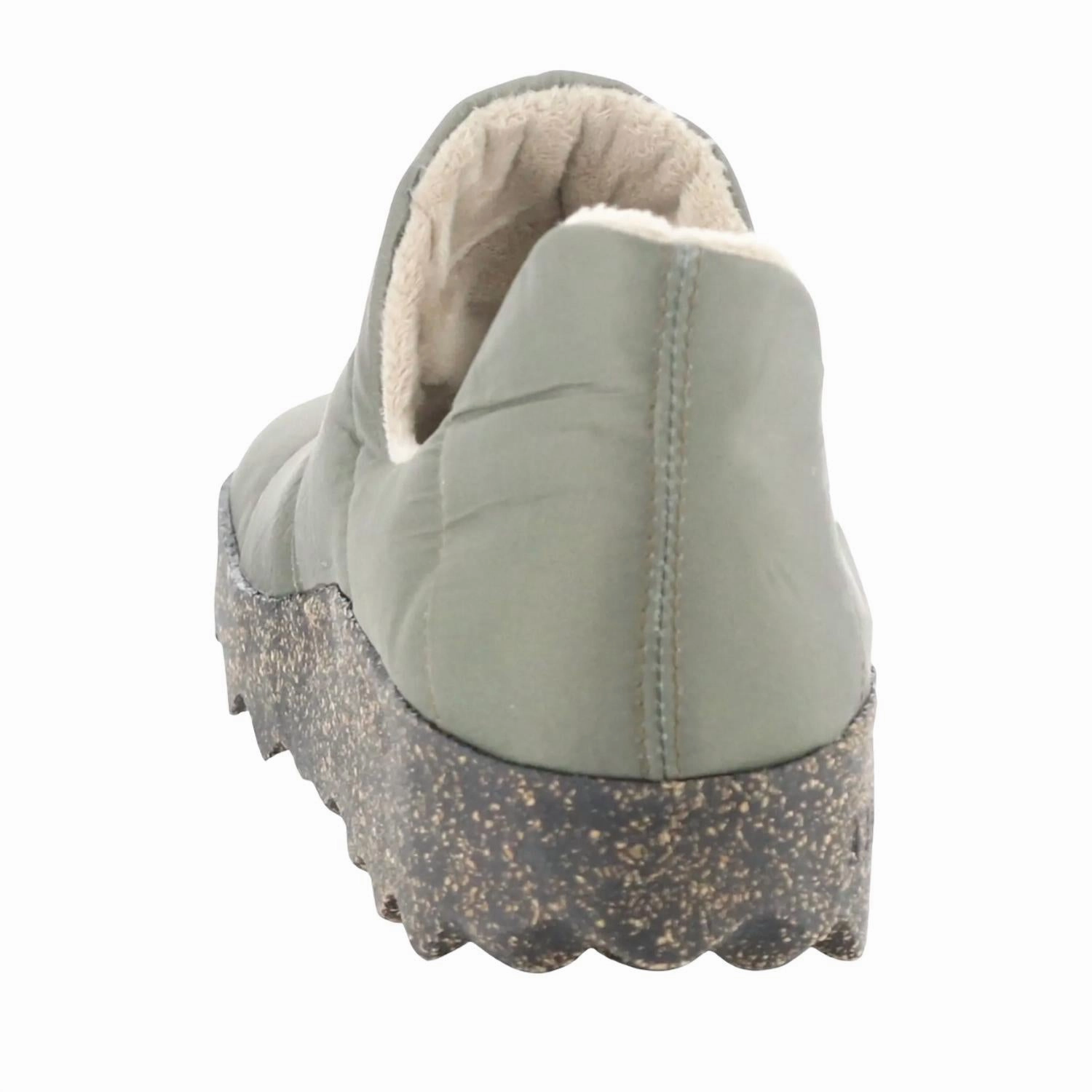 Women's Crus 145 Shoes In Taupe