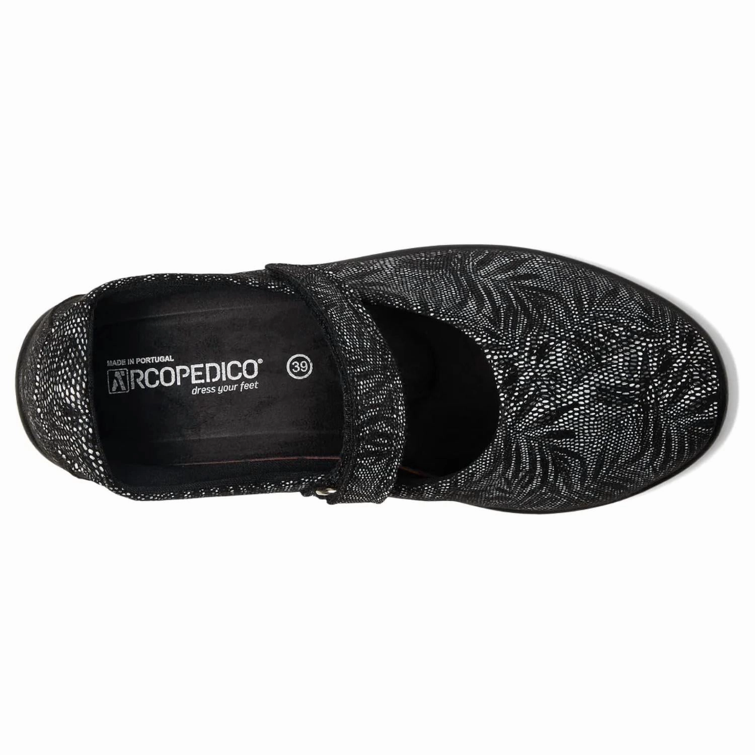Women's Estrela Shoes In Black Palm