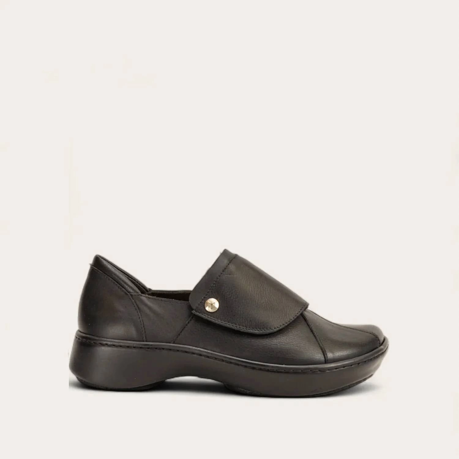 Women's Lagoon Velcro Shoes In Soft Black/jet Black