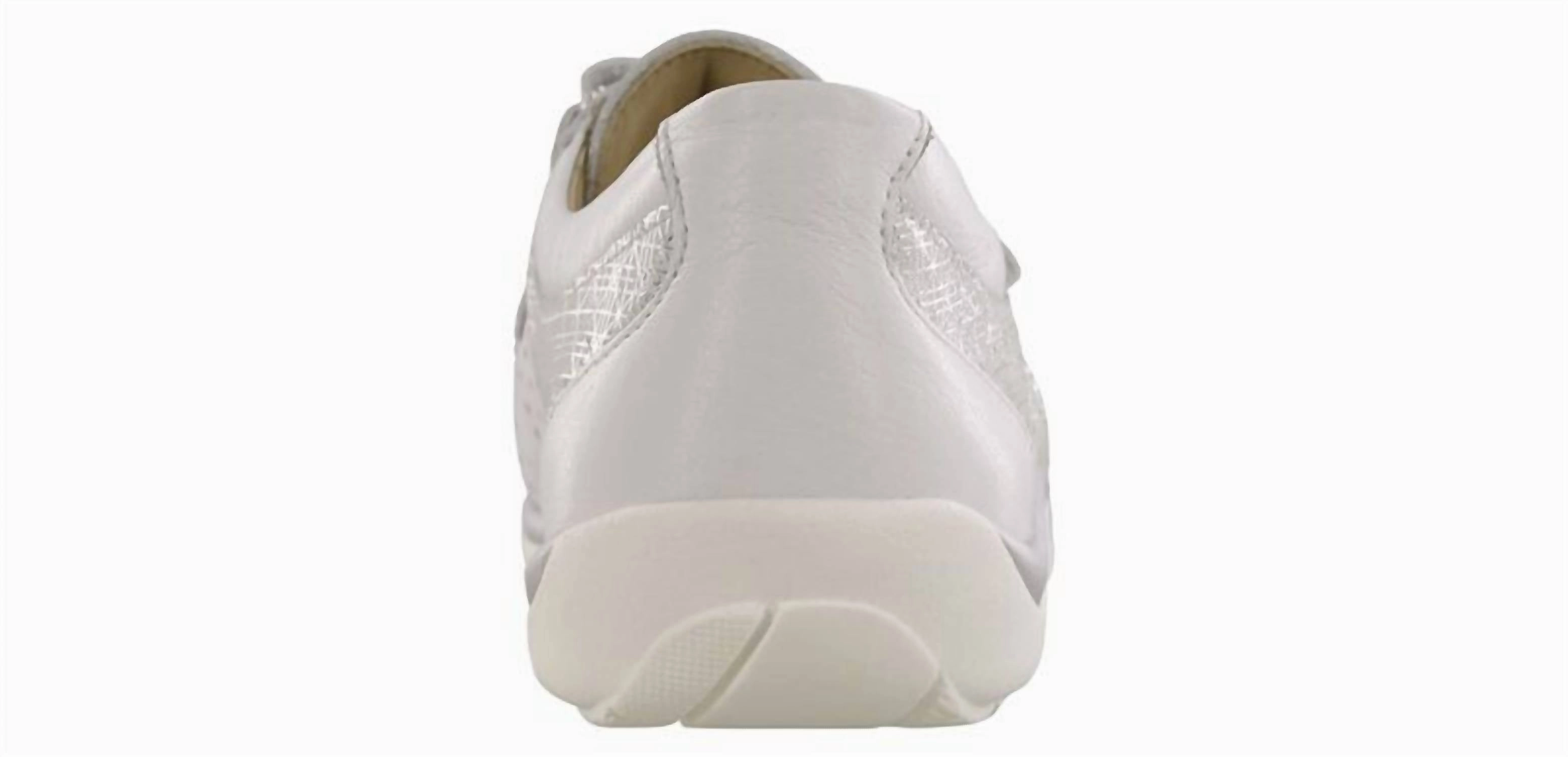 Women's Race Time Walking Shoe In Chalk/silver