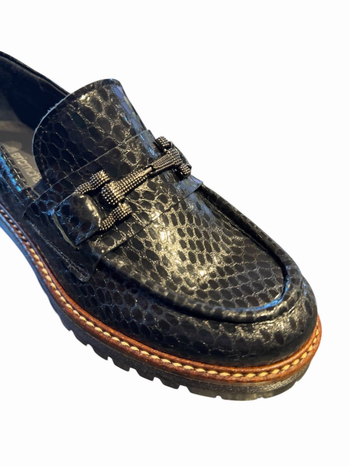Women's Sanibal Loafer In Black