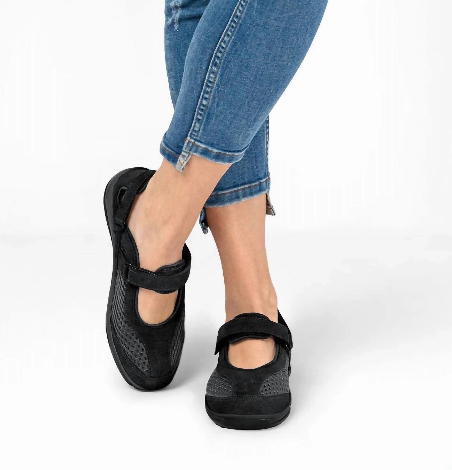 Women's Sanibel Mary Jane Shoes - Xxw Width In Black